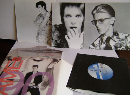 David Bowie - Fame - EMI FAME90 UK 7" PS