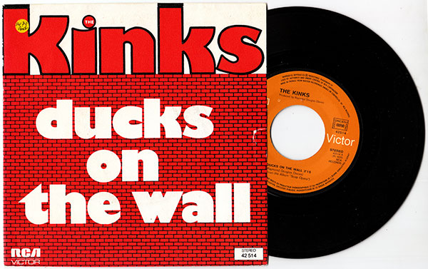 The Kinks: Ducks On The Wall, 7" PS, France, 1975 - $ 27.25